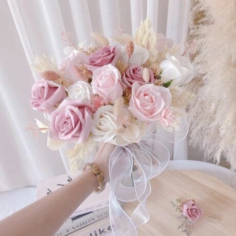 seven florist clarabelle bridal bouquet 01