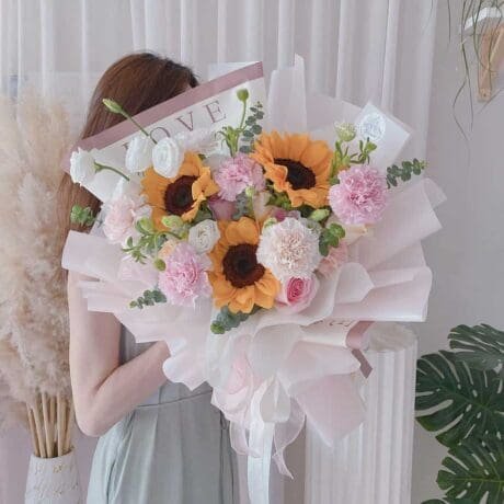 seven florist gracious