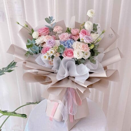 seven florist julia 01