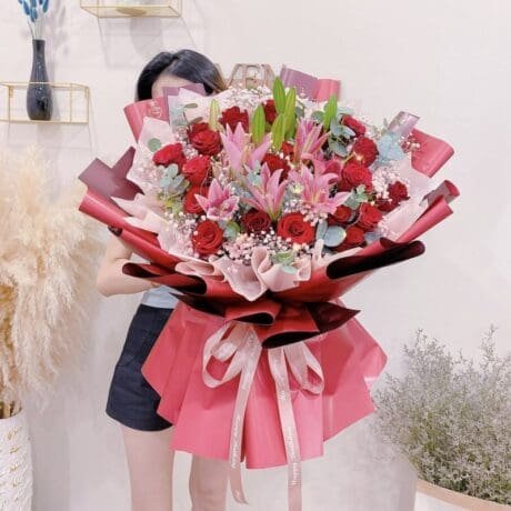 seven florist lily love 02 e1630072274712