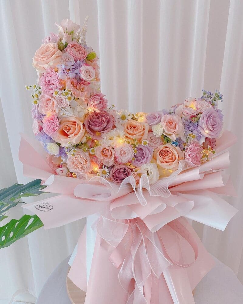 seven florist moon bouquet 03