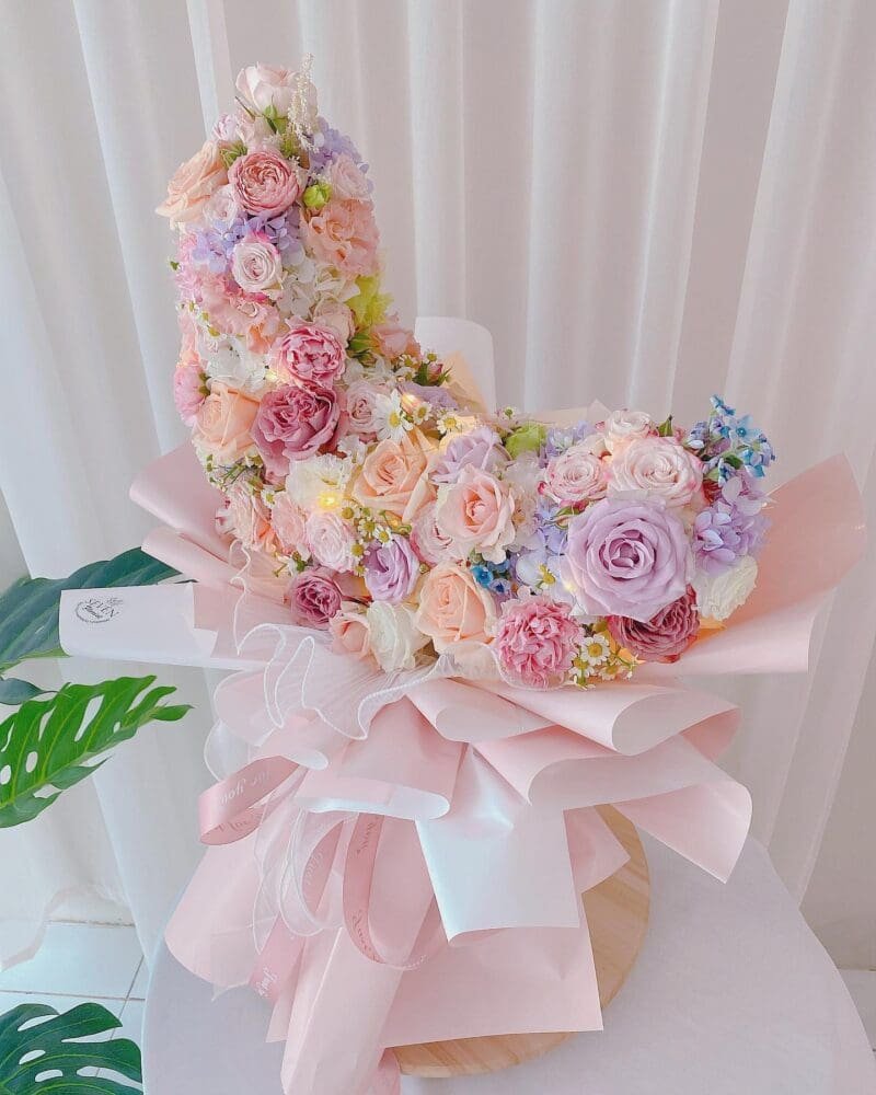 seven florist moon bouquet 04