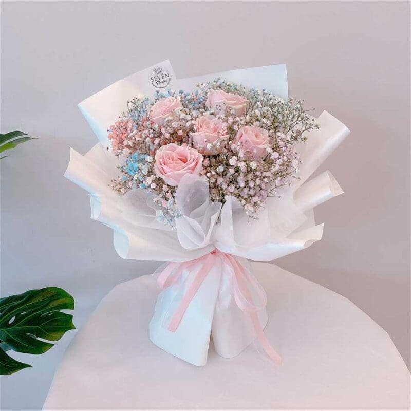 seven florist roses bouquet snowy 01a