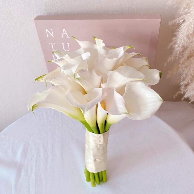 seven florist bridal bouquet calla lilies 01