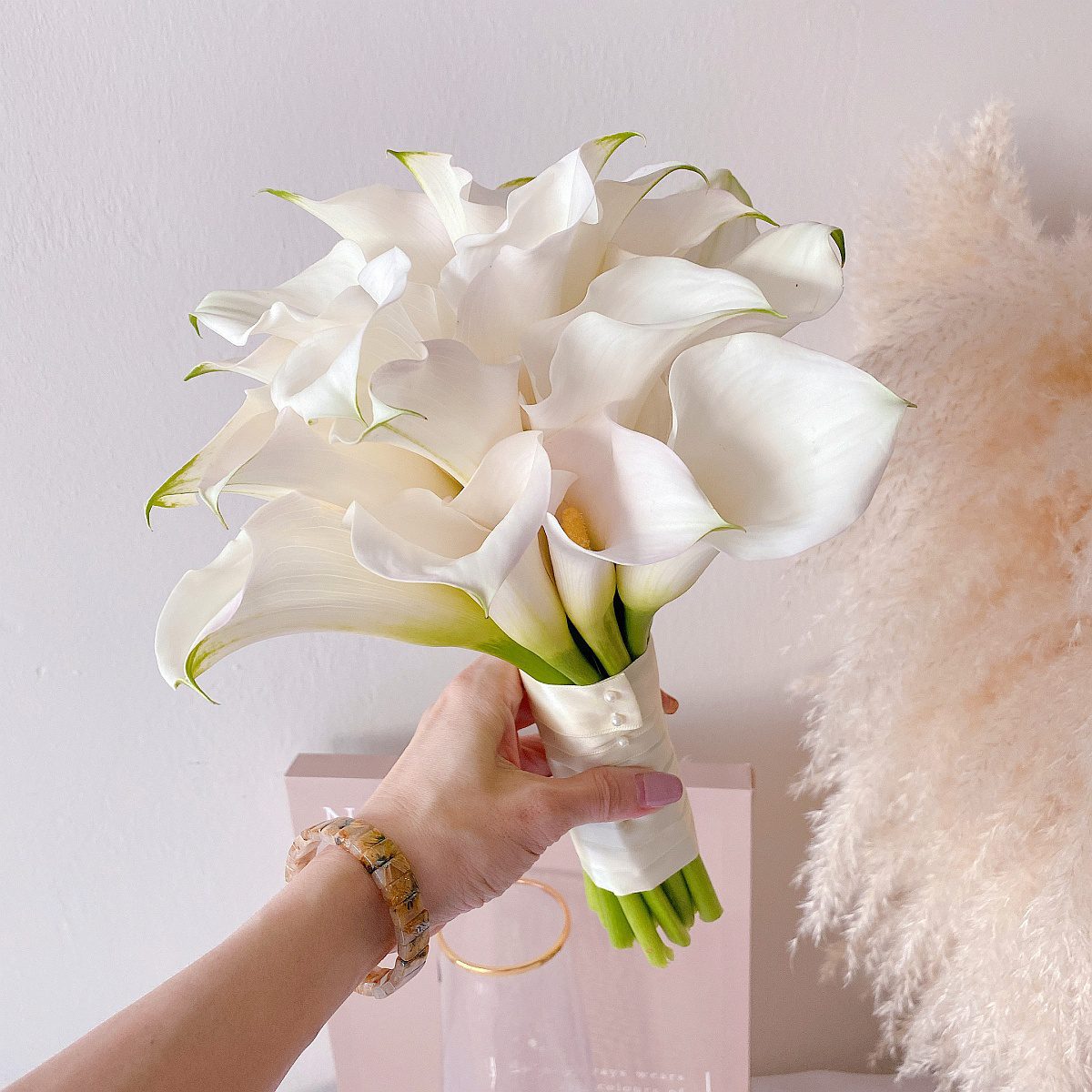 seven florist bridal bouquet calla lilies 02a