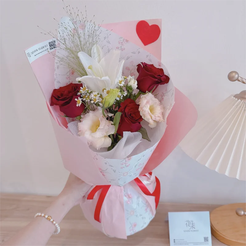 seven florist lily roses red 02