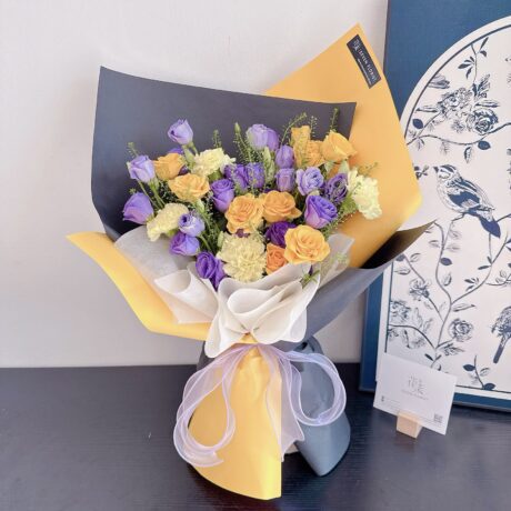 Golden Eclipse yellow carnation bouquet pre-order Puchong Klang Valley