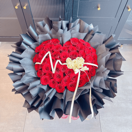 Red white rose bouquet Valentine's Day gift Puchong Klang Valley
