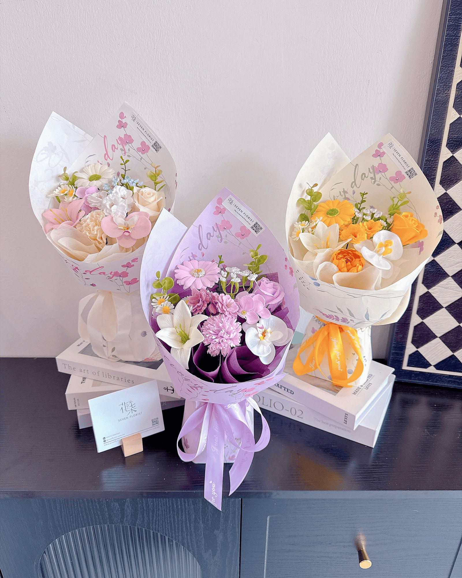 seven-florist-meet-you-everyday-soap-flower-01.jpg White soap flower bouquet Meet You Everyday gift Seven Florist Puchong